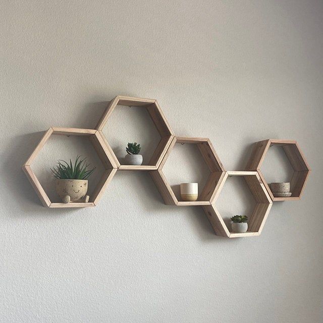 Kệ Treo Tường Lục Giác	